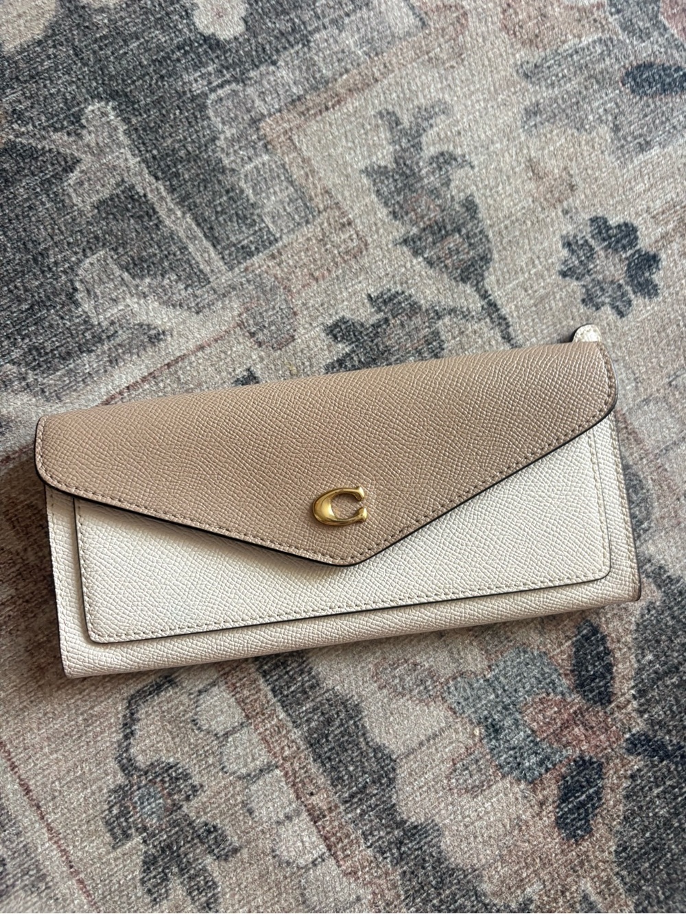 Coach Wyn Soft Wallet In Colorblock - Picture 4 of 7